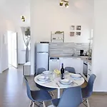 2 In Einer Neuen Mit Pool In Ruhiger Lage By Interhome Umag