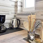 Apartamento 2 In Einer Neuen Mit Pool In Ruhiger Lage By Interhome *