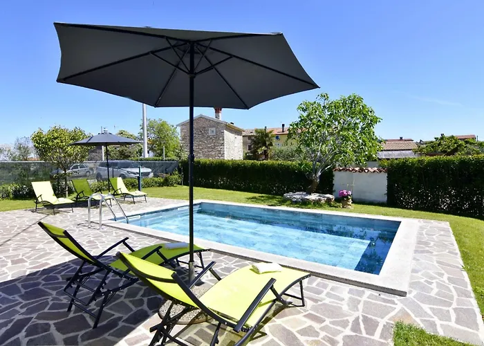 Lejlighed 2 In Einer Neuen Mit Pool In Ruhiger Lage By Interhome *