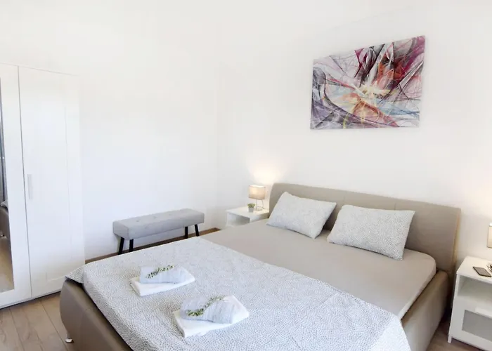 Apartmán 2 In Einer Neuen Mit Pool In Ruhiger Lage By Interhome *
